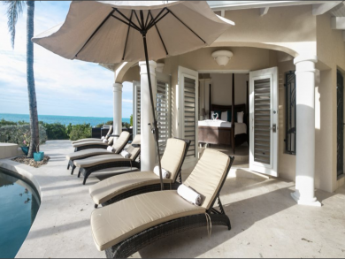 Contemporary Four Bedroom on Grace Bay